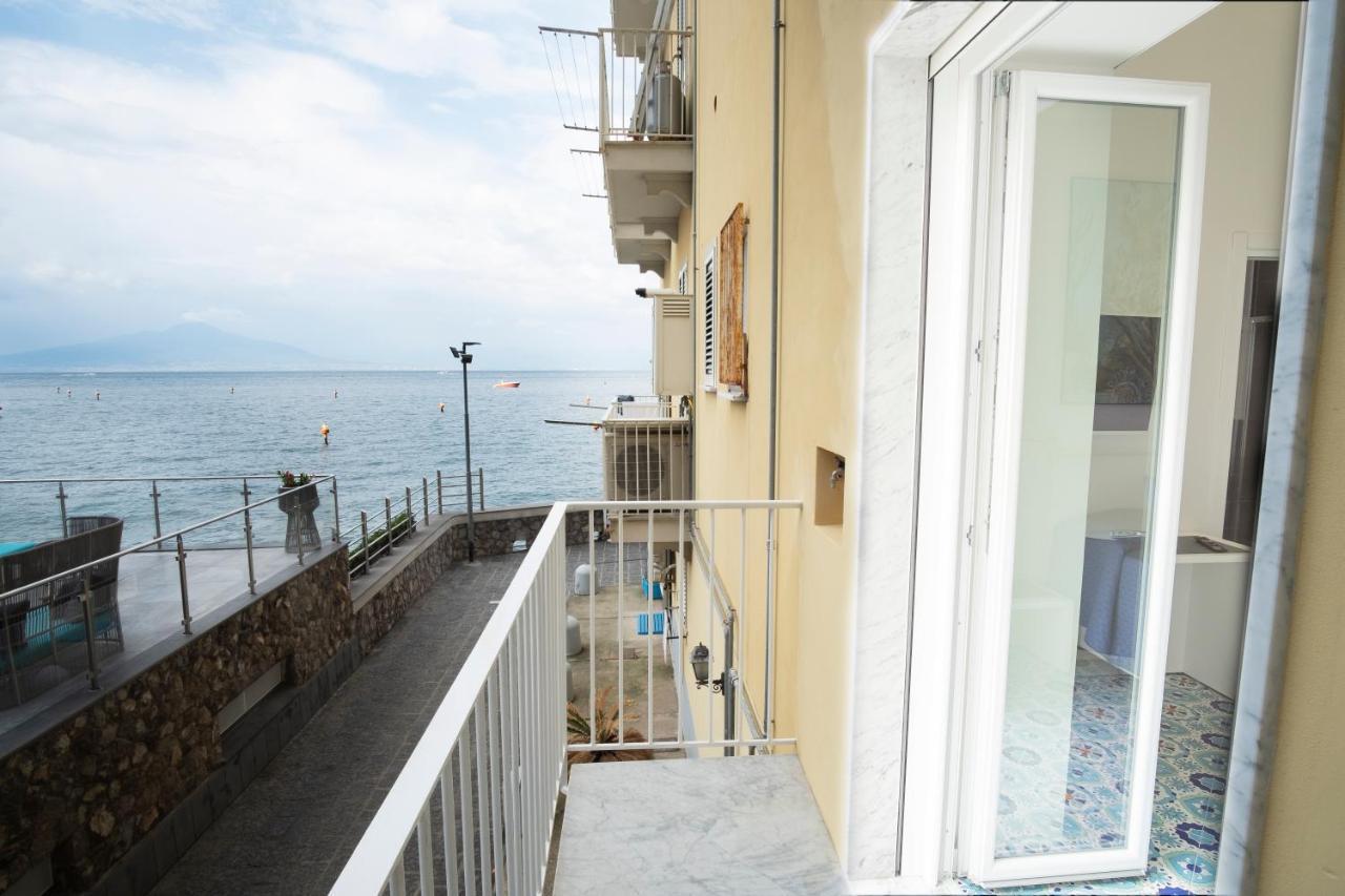 Domus Lina Sorrento Exterior foto
